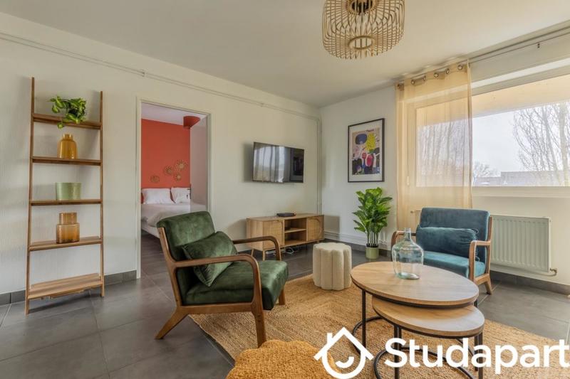 Chambre - 15 m² - 1 pièce