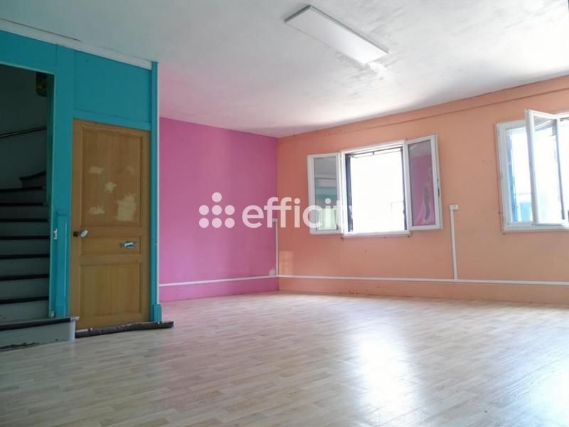 Maison - 209 m² - 10 pièces