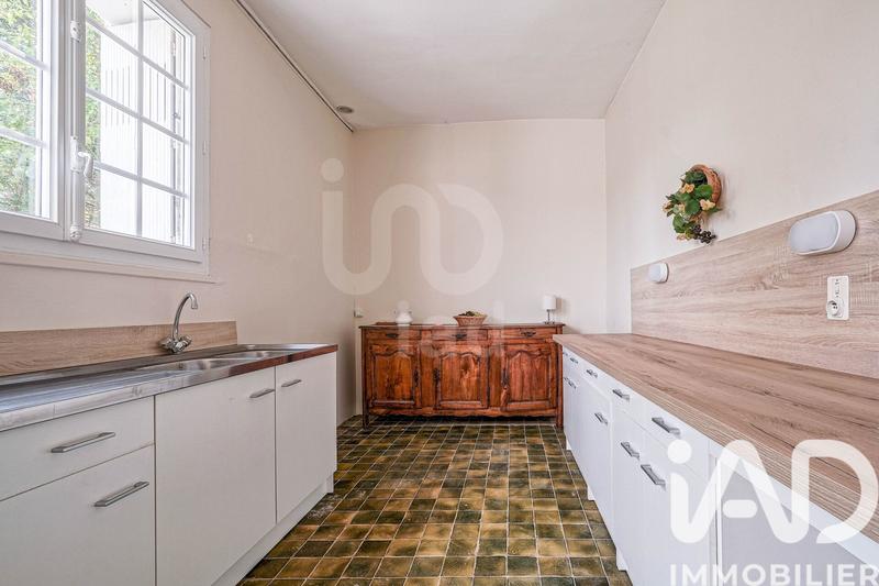 Maison - 201 m² - 7 pièces