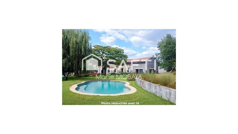 Maison - 301 m² - 10 pièces