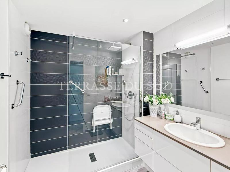 Appartement - 79 m² - 3 pièces