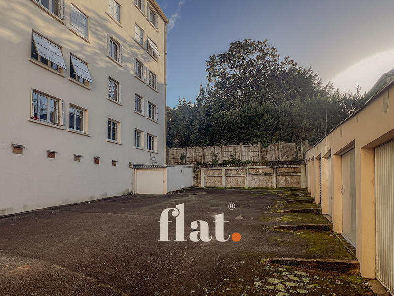 Parking / Garage - 14 m²