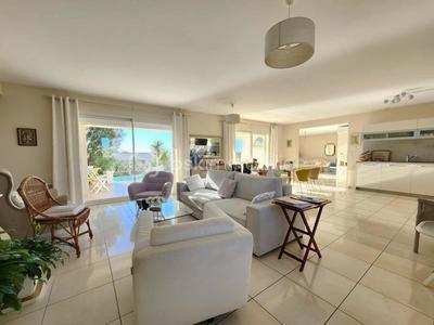 Villa - 149 m² - 5 pièces