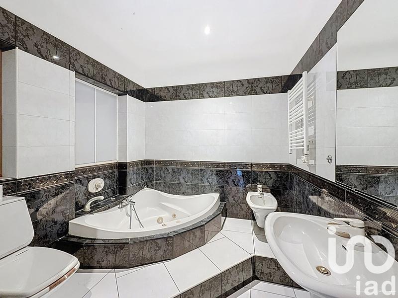 Maison - 107 m² - 4 pièces