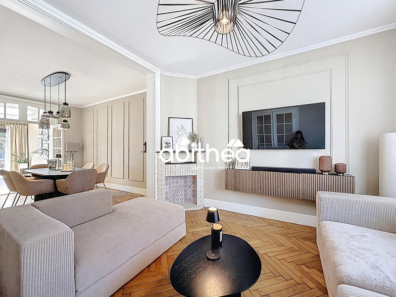 Maison - 169 m² - 7 pièces