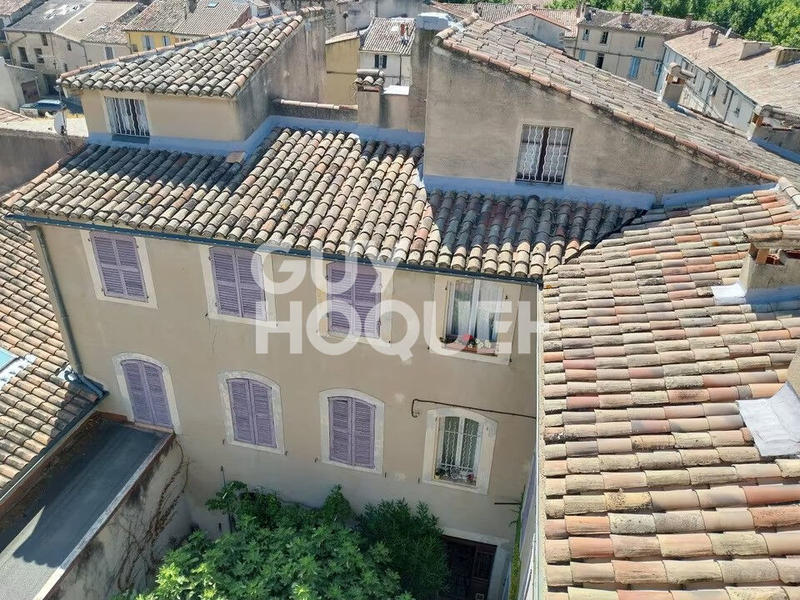 Maison - 300 m² - 14 pièces