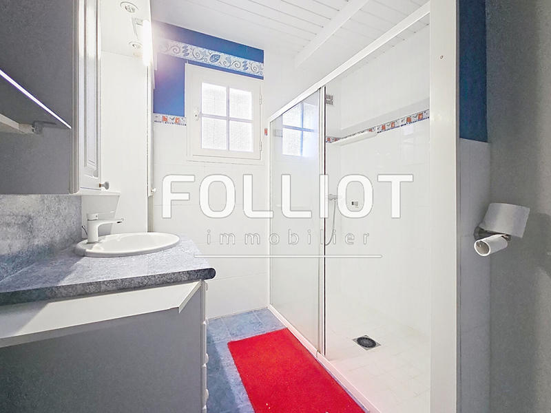 Maison - 137 m² - 6 pièces