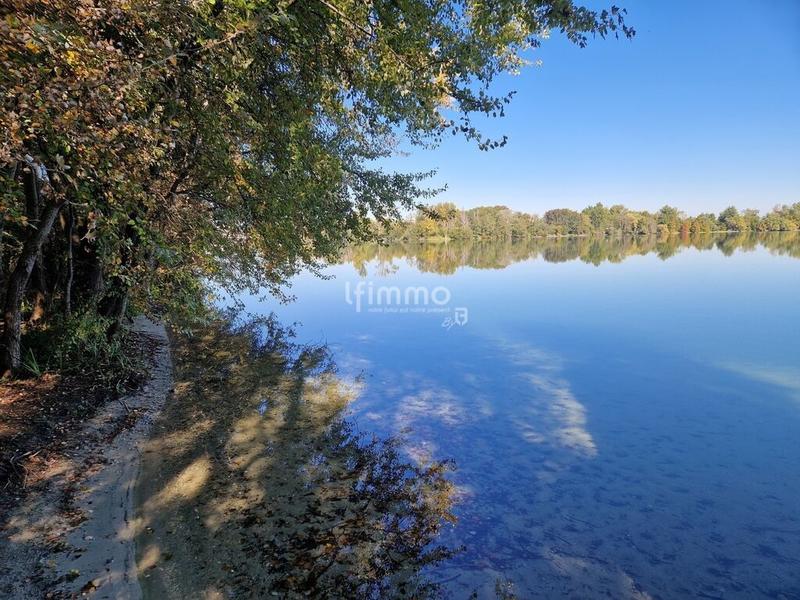 Terrain constructible - 720 m²