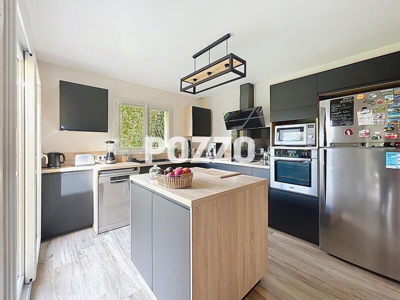 Maison - 103 m² - 5 pièces