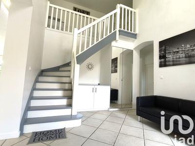 Maison - 235 m² - 8 pièces