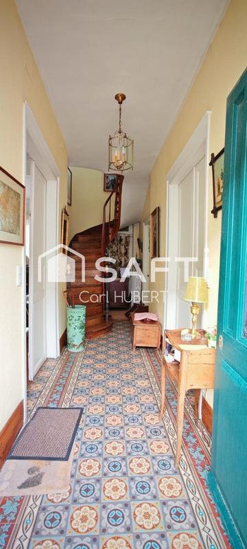 Maison de maîtres - 169 m² - 10 pièces