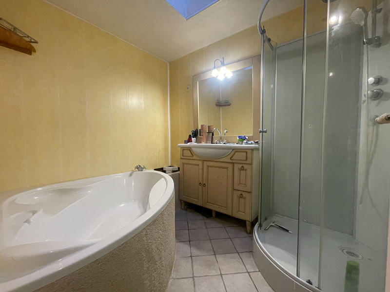 Maison - 121 m² - 6 pièces