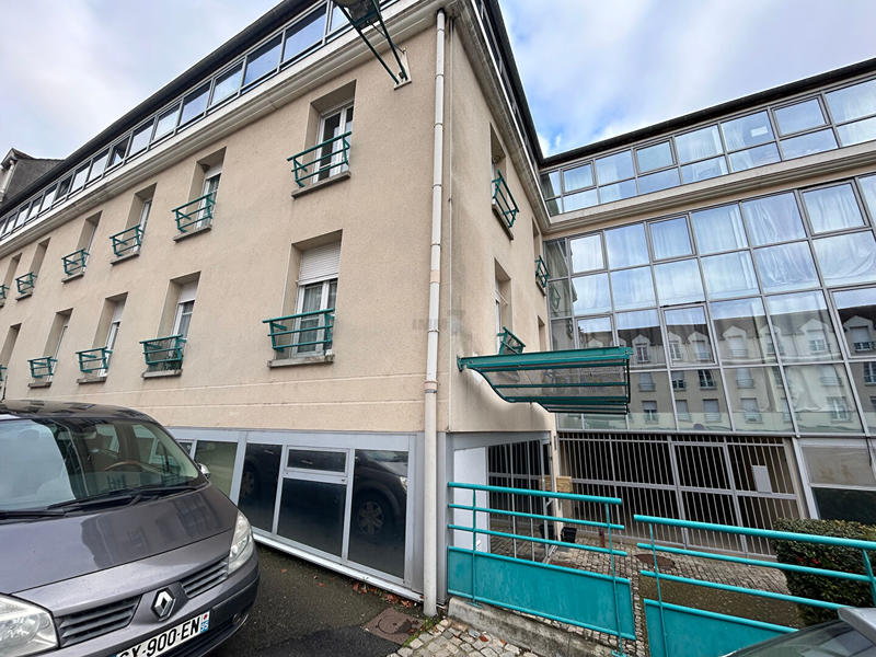 Bureau - 160 m² - 8 pièces