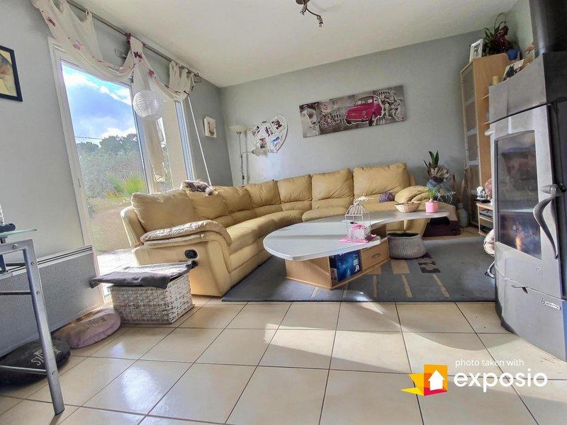 Propriété - 95 m² - 5 pièces