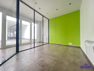 Bureau - 134 m² - 5 pièces