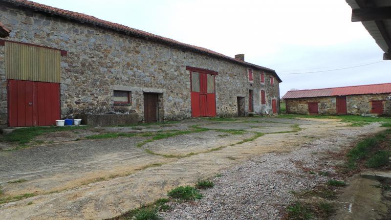 Maison - 1 400 m² - 10 pièces