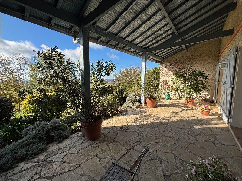 Villa - 227 m² - 6 pièces