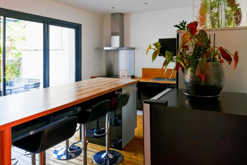 Maison - 140 m² - 5 pièces