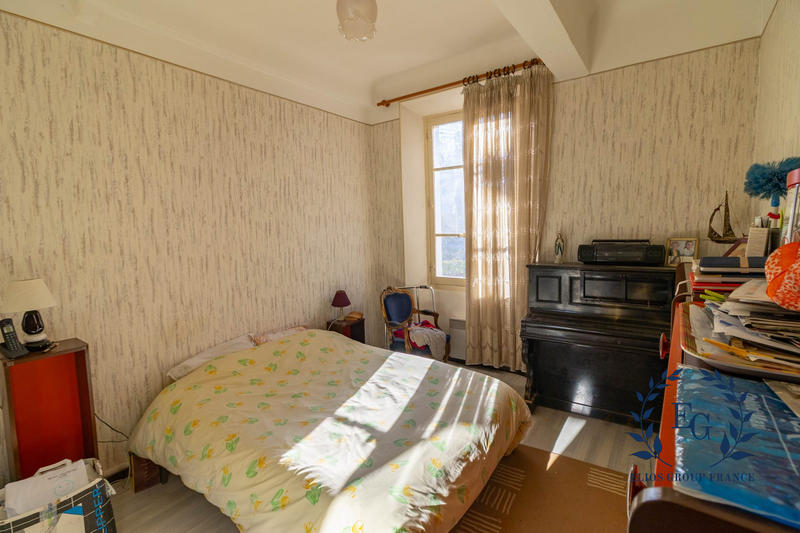 Maison - 193 m² - 8 pièces