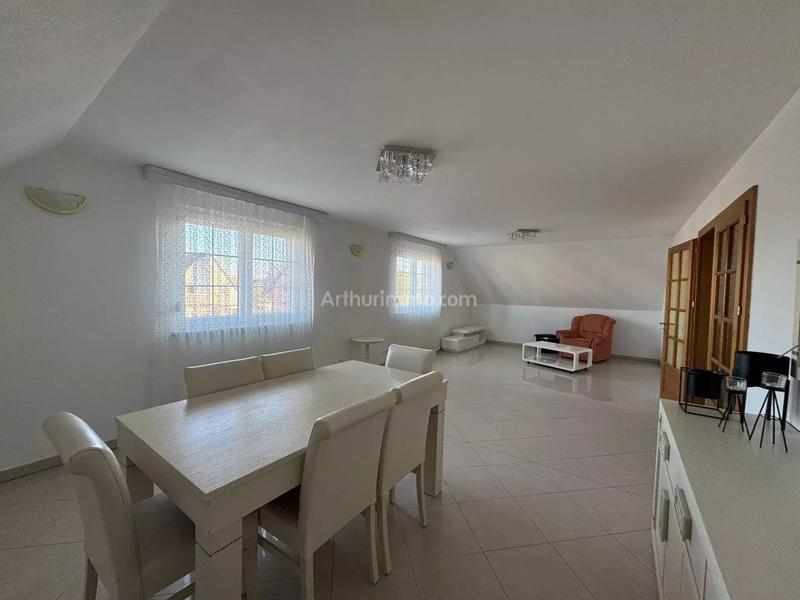 Maison - 312 m² - 12 pièces