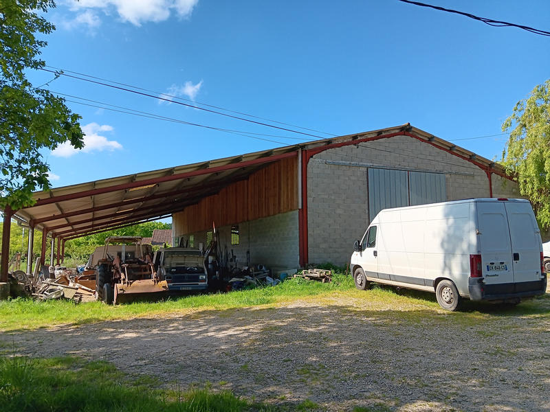 Maison - 250 m² - 8 pièces