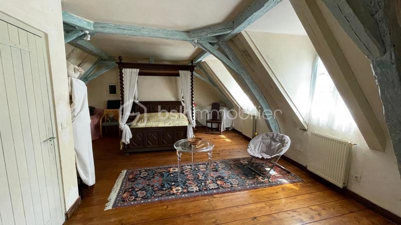 Demeure - 226 m² - 7 pièces