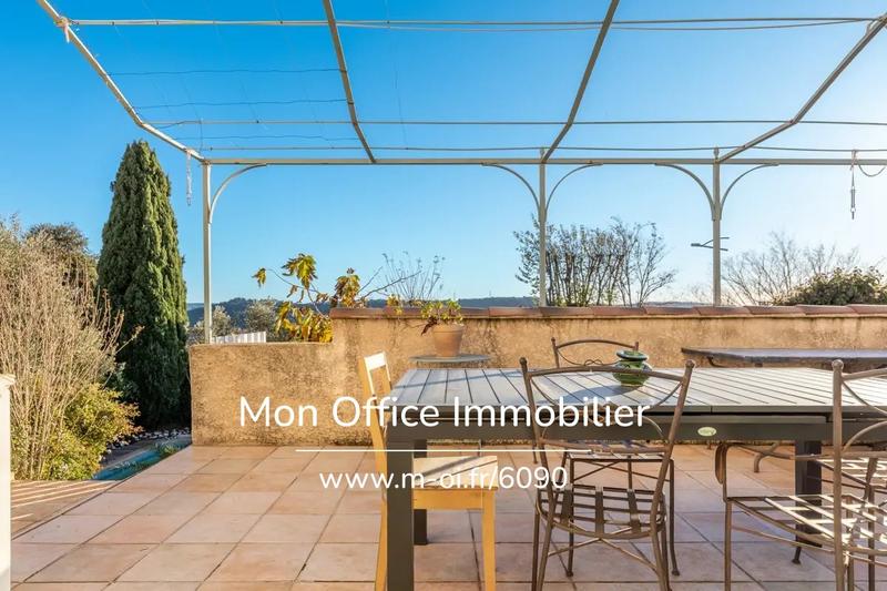 Maison - 165 m² - 6 pièces