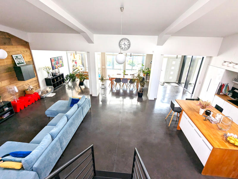 Maison - 238 m² - 6 pièces