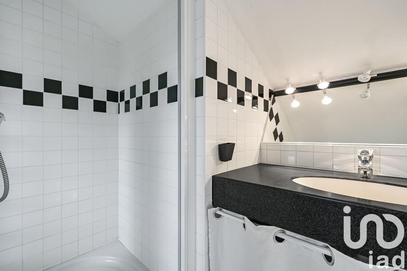 Maison - 186 m² - 7 pièces