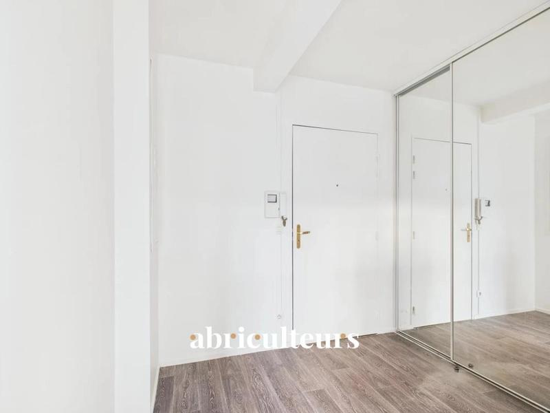 Appartement ancien - 71 m² - 3 pièces