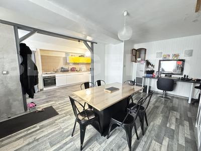 Maison - 126 m² - 6 pièces