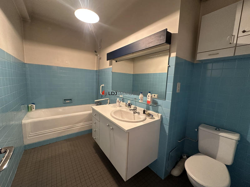 Appartement - 160 m² - 5 pièces