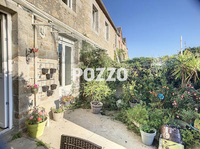 Maison - 90 m² - 6 pièces