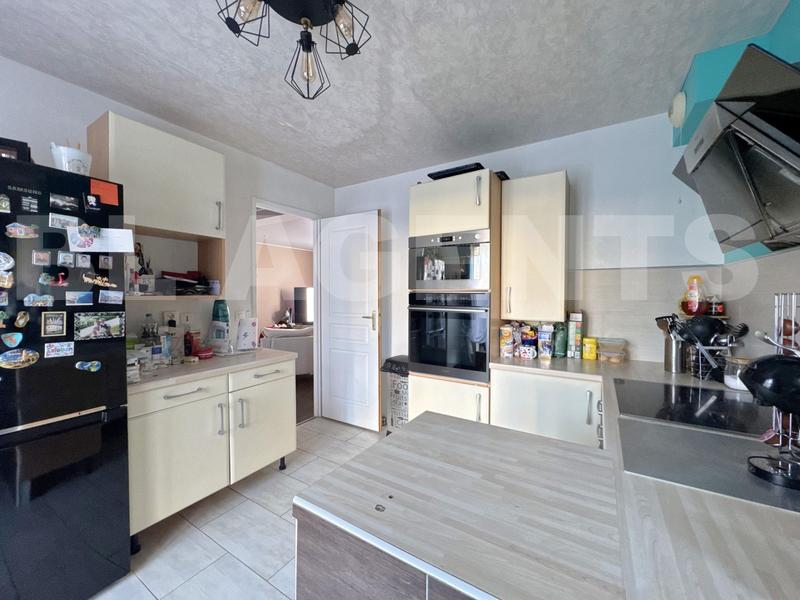 Maison - 157 m² - 6 pièces