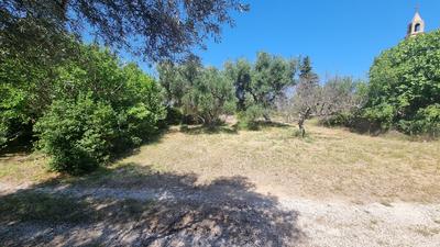 Terrain constructible - 1 000 m²