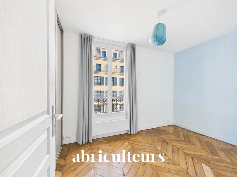 Appartement ancien - 86 m² - 5 pièces