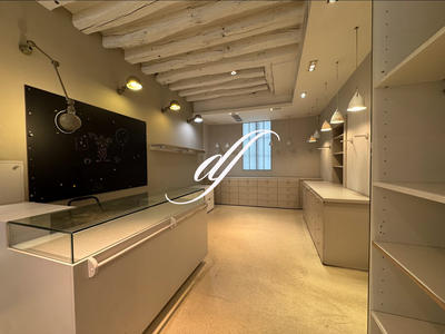 Local commercial - 77 m²