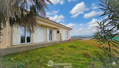 Maison - 116 m² - 6 pièces