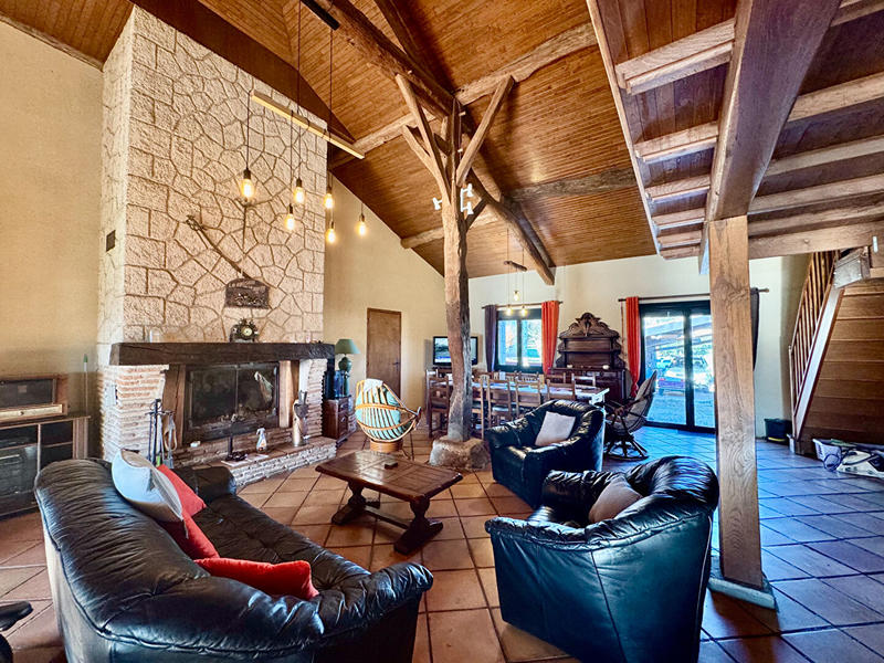 Maison - 167 m² - 5 pièces