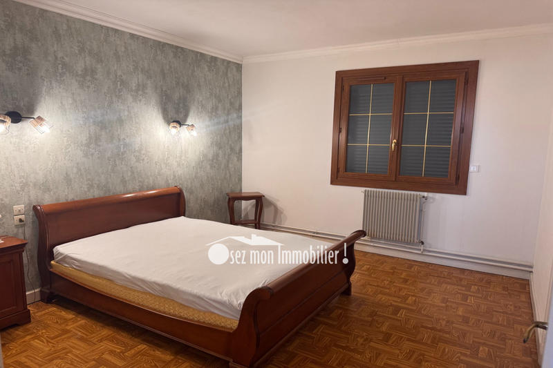 Maison - 200 m² - 8 pièces