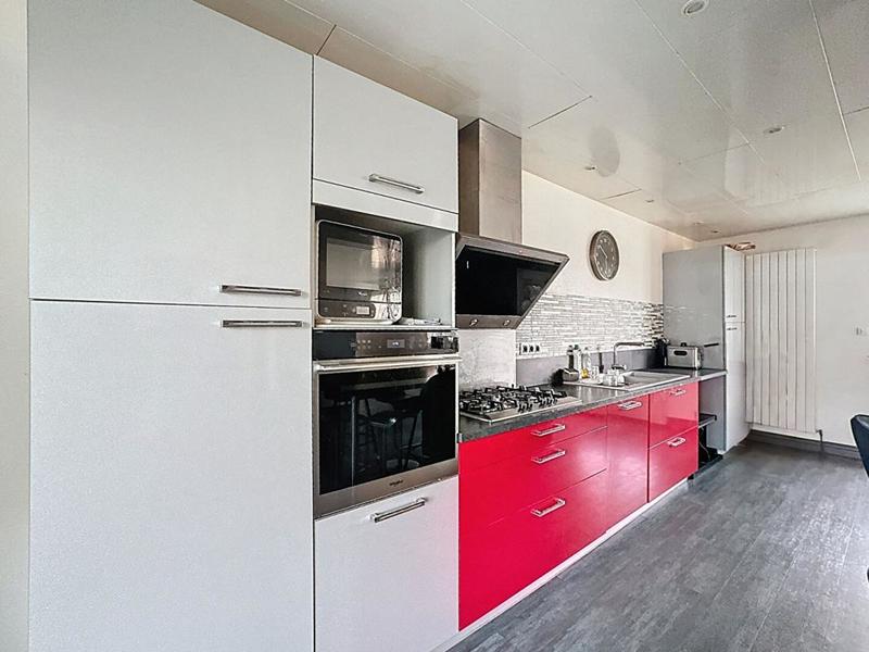 Maison - 85 m² - 5 pièces