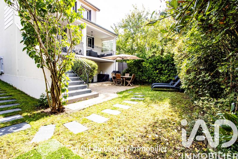 Maison - 183 m² - 7 pièces