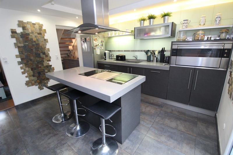 Maison - 87 m² - 6 pièces