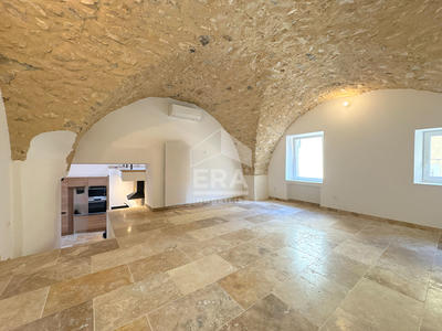 Maison - 99 m² - 4 pièces