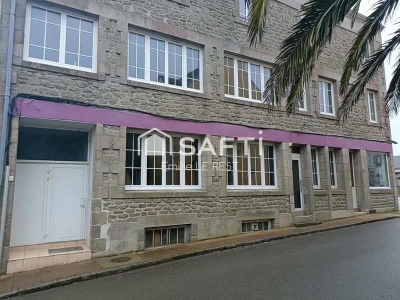 Local commercial - 227 m² - 6 pièces