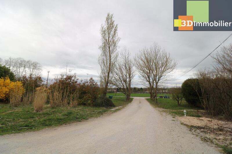 Maison - 586 m² - 14 pièces