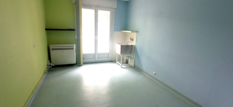 Local d'activité / Entrepôt - 90 m² - 4 pièces