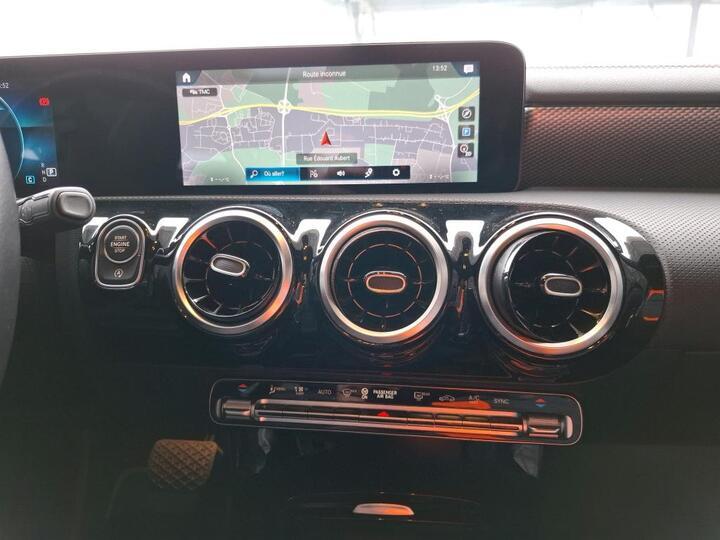 Mercedes Cla Shooting Brake II 180 d Business Line 8g-Dct