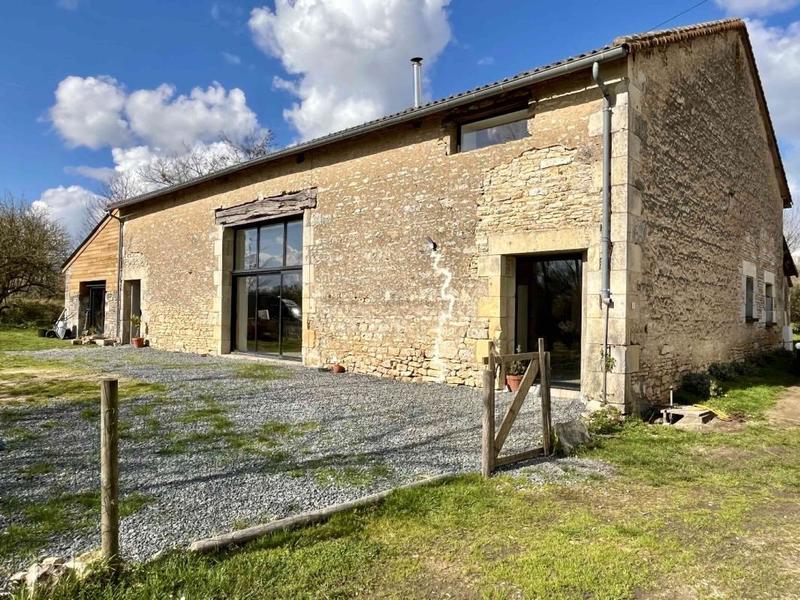 Maison - 279 m² - 6 pièces
