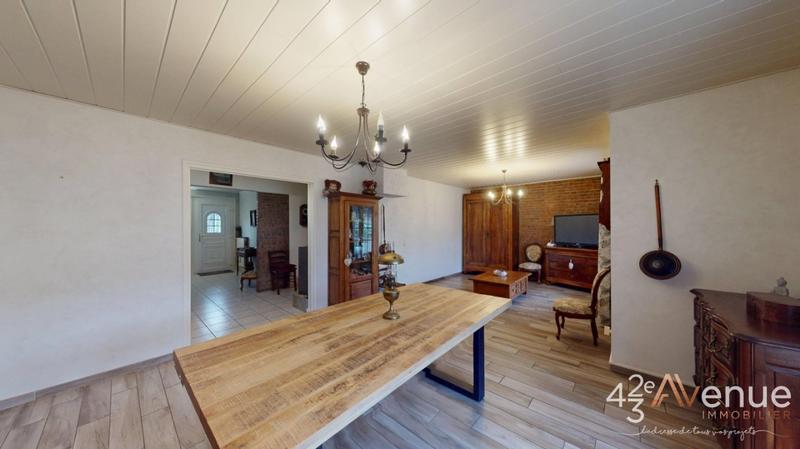 Maison - 237 m² - 9 pièces